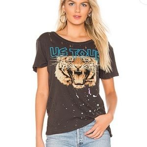 New Chaser XS World tour distressed short sleeve distressed band tee shirt